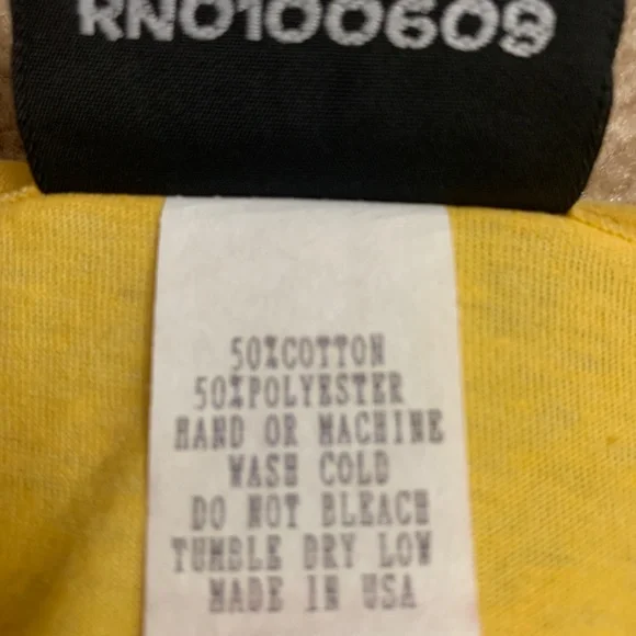 Junk Food Vintage Graphic T-shirts x2 size Large - Picture 8 of 8